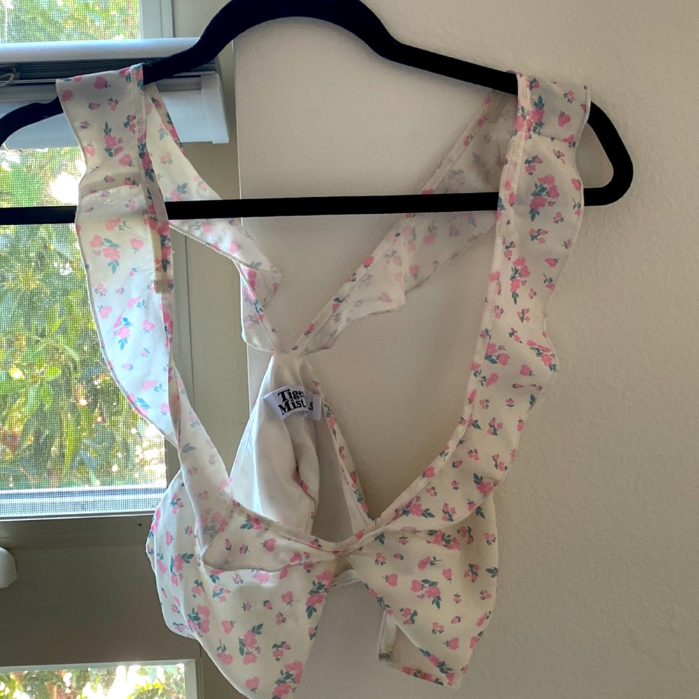 Tiger Mist Ruffle Crop Top